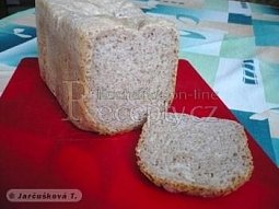 Chléb s bylinkami a česnekem