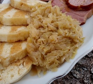 Dušené hlávkové zelí