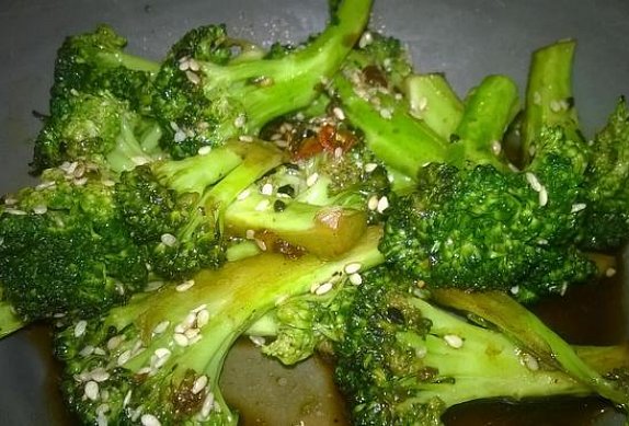 Brokolice se sezamem a sojovou omáčkou photo-0