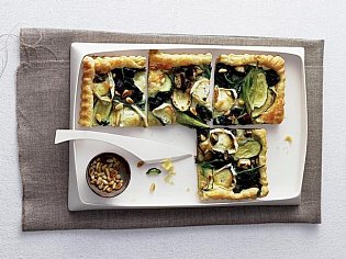 Slaný koláč se špenátem a kozím sýrem