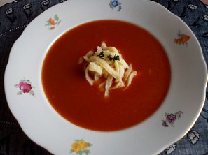 Rajská polévka se špeclemi