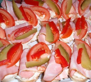 Česneková pomazánka s mascarpone Česneková pomazánka s mascarpone