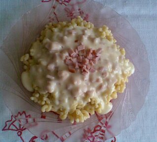 Sýrovo-šunkové těstoviny