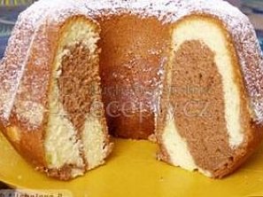 Rychlá babiččina bábovka 100 let starý