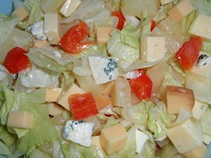 Ananasovo-sýrový salát