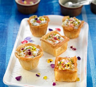 Košíčky s ovocem a jogurtem