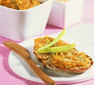 Mrkvová pomazánka s celerem