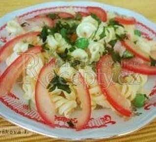 Těstovinový salát s kari