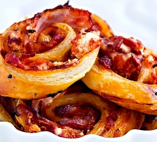 PIZZA ŠNECI PIZZA ŠNECI