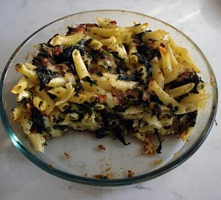 Zapékané těstoviny se špenátem a šunkou