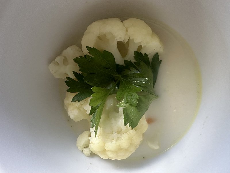 Květáková polévka