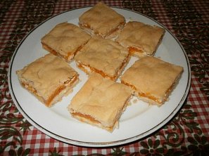 Meruňkový koláč s tvarohem Meruňkový koláč s tvarohem