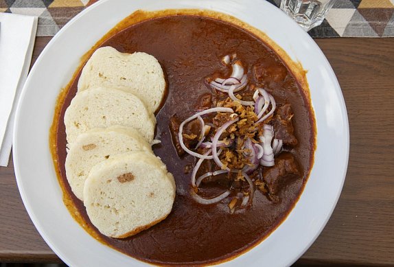 Hovězí guláš v tlakáči