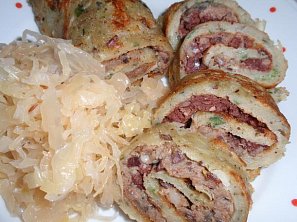 Bramboráky s prejtem a zelím