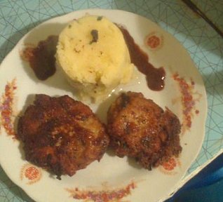 Houbové karbanátky s květákem