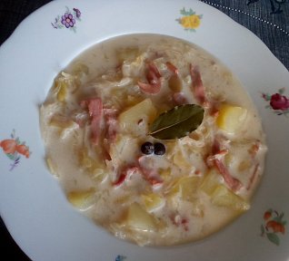 Kyselica s debrecínkou