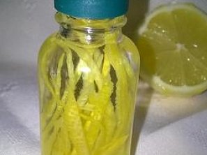 Domácí citronový extrakt Domácí citronový extrakt