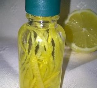 Domácí citronový extrakt Domácí citronový extrakt