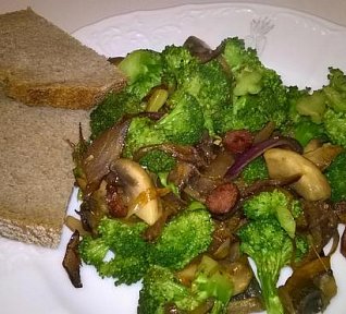 Brokolice se žampiony