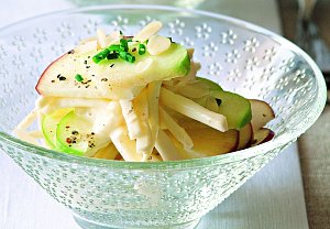 Celerový salát s jablky