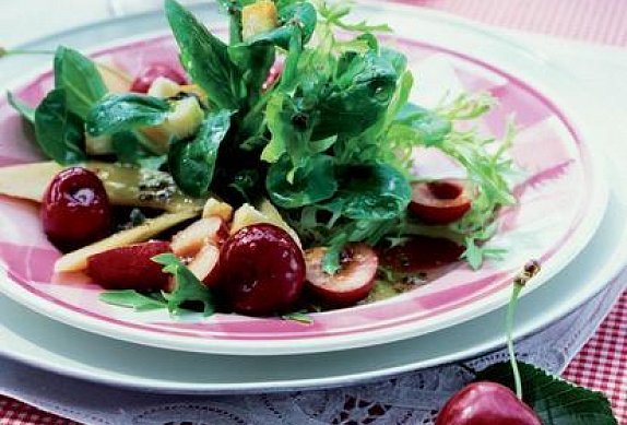 Salát s třešněmi a melounem photo-0