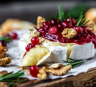 Camembert na grilu Camembert na grilu