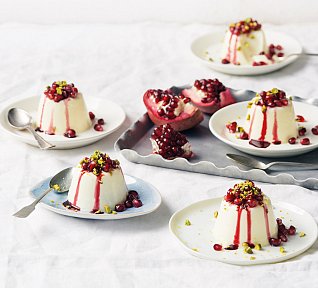Panna cotta s granátovým jablkem