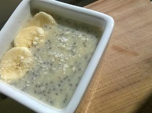 Banánovo kokosové chia