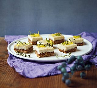 Vegan koláč s citronem a kešú