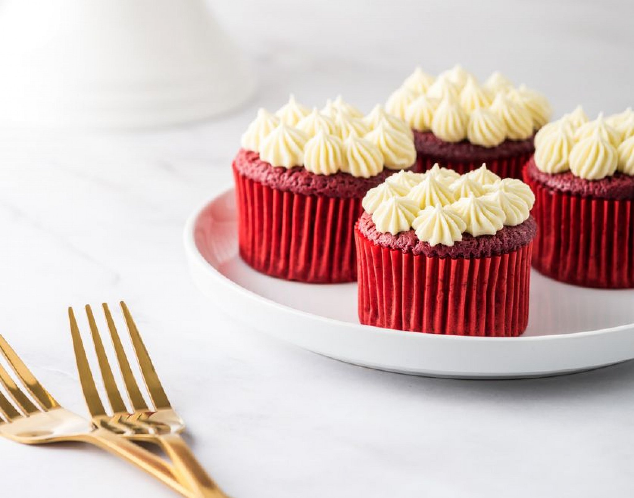 Red velvet cupcakes photo-0