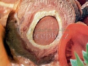 Vepřová roláda na rajčatech