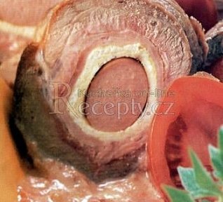 Vepřová roláda na rajčatech