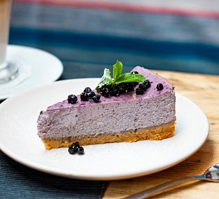 Letní borůvkový cheesecake