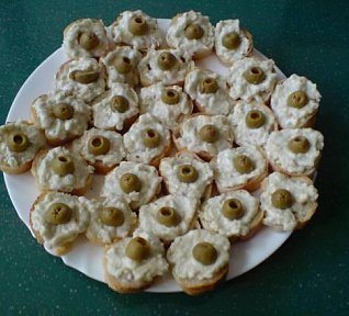 Česneková pomazánka z Nivy