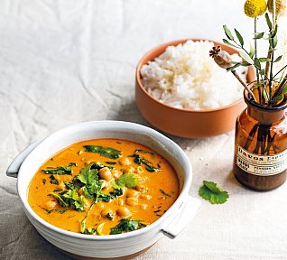 Cizrnové karí se špenátem