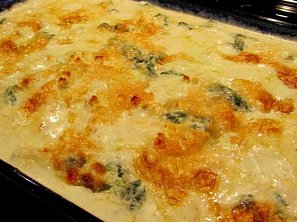 Luxusní špenátové gnocchi s kuřecím, nivou a smetanou Luxusní špenátové gnocchi s kuřecím, nivou a smetanou