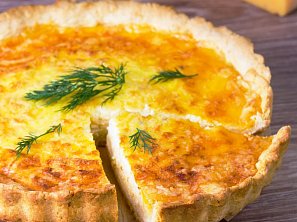 Fenyklový koláč s tvarůžkovou krustou