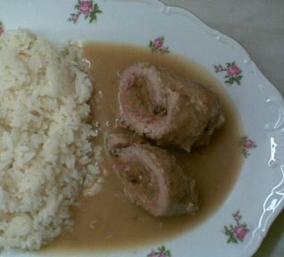 Závitky s cibulovou náplní