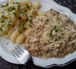 Mleté maso na smetaně se sýrem