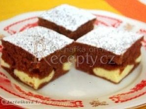 Koláč z pochoutkové smetany Koláč z pochoutkové smetany