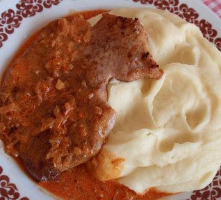 Řízky ve smetanové omáčce