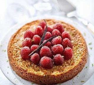 Limetkový koláč s ovocem