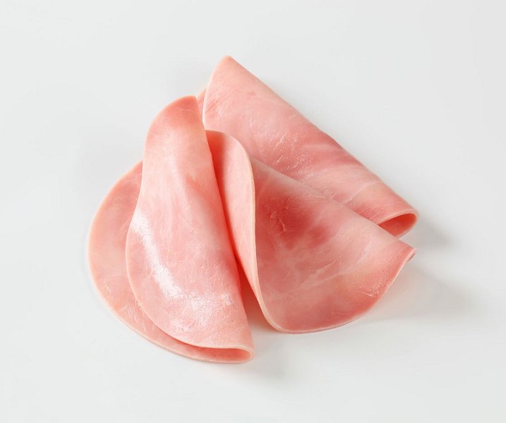 Krémové těstoviny se šunkou a hráškem