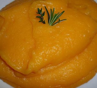 Bramborovo-dýňová kaše s bylinkami