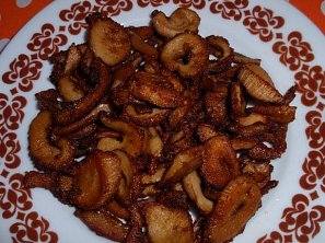 Kořeněné chipsy z hlívy