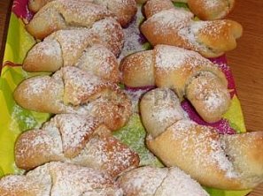 Rohlíčky plněné jablíčky