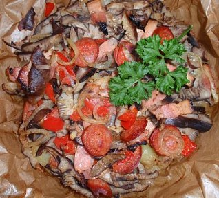 Brambory s houbovou směsí - zapečené