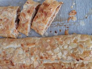 Mandlový štrůdl (závin)