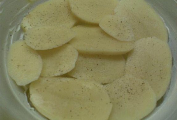 Prokládané brambory s cuketou - zdravě a chutně