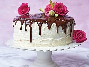 Mramorový dort s čokoládovou polevou